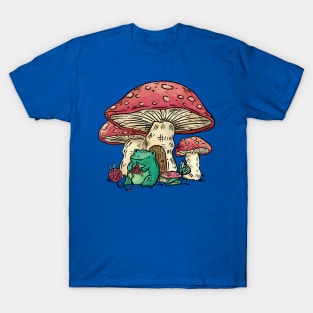 Cottagecore Aesthetic Mushrooms and Frog Cartoon T-Shirt